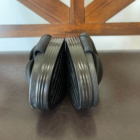 Donald  Pliner Women's Black Folley Slide Sandals size 8 summer work  concert - Picture 11 of 16